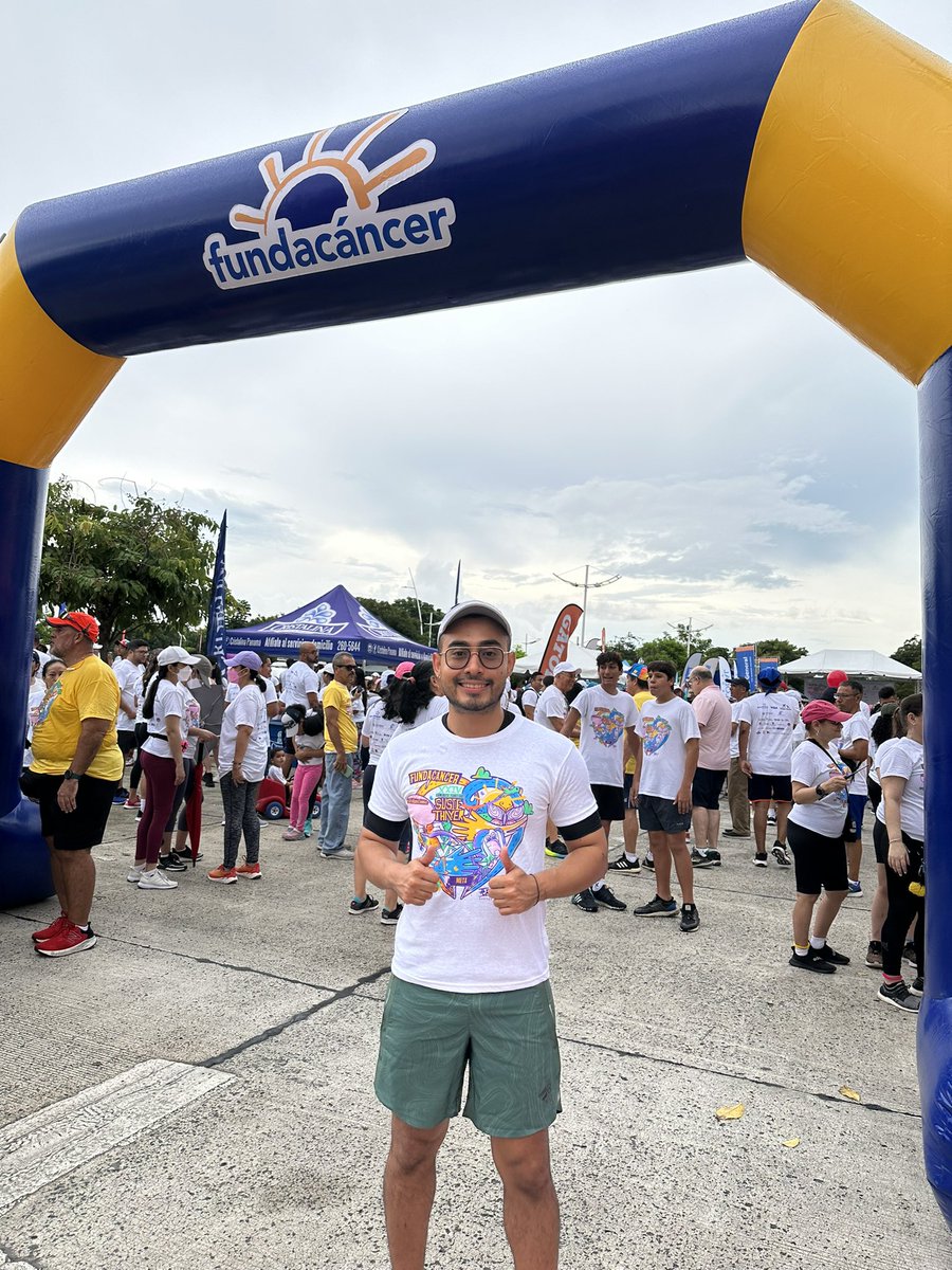aalvarezsand25's tweet photo. Otro año más participando en la Caminata #FUNDACANCER 2023, en memoria de algunos familiares🩵🕊️  @FundaCancerPTY https://t.co/pim9HhmvgE