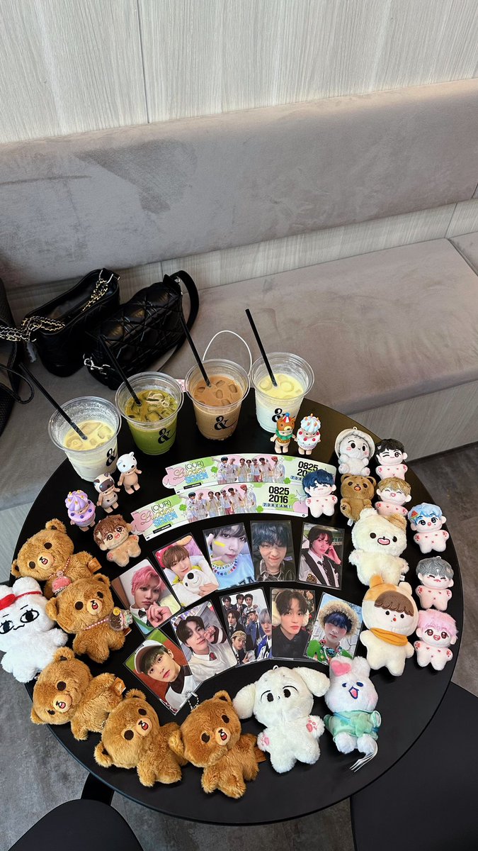meowminming's tweet photo. ✩°｡ ⋆⸜ #OurLuckiest7 🍀

had the best time celebrating 7dream’s 7th anniversary ♡ thank you so much for hosting! @ourluckiest7 @chenjico https://t.co/i12lidIbbW