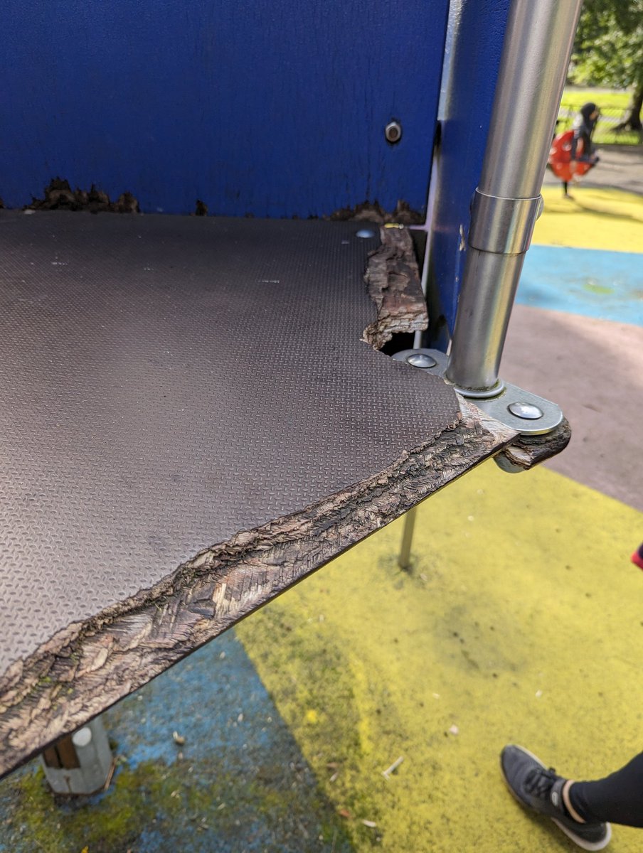 MrPGFH's tweet photo. Queens park playground has one of the kids swings with wire poking through the seat into kids legs. Pollockshaws end, other aspects falling apart https://t.co/OvNAo09YVo