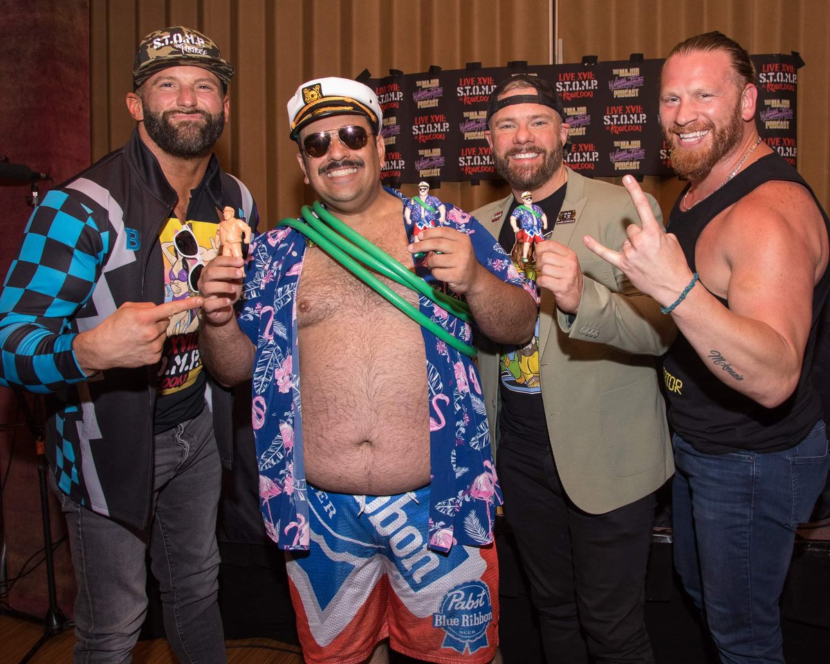 MajorWFPod's tweet photo. The Winners Circle of #Live17!
• @TheJoeShoes recieved his own #MajorBendies
• @TheCariCrush won the Major Pass & shouted out her daughter
• Nick B. made it to the top of the #MajorFitnessChallenge
• @OfficialCenaSr & his Merry Men defeated evil
📺https://t.co/p9x8E4JoRw https://t.co/HbtmwFI4RC