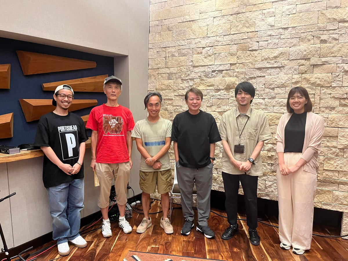 tks_nsmt's tweet image. recording session
Thanks again for the opportunity, @MitsutoSuzuki ! 
レコーディングでした。
この機会に感謝いたします、Mitsuto-san! 
#recordingsession  #sarod #guitar