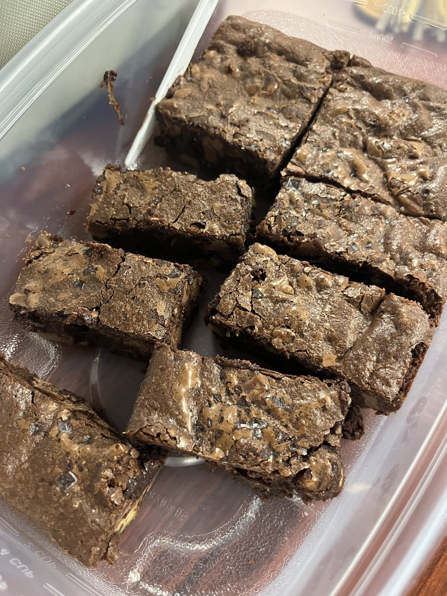 Charly Edsitty (@charlyabc13) on Twitter photo These are the brownies you keep hearing about!! 😍😍 A nice surprise from <a href="/KevinOzebek/">Kevin Ozebek</a> this morning, who enjoys baking. It’s a win for me!! Lol 😂 These are the brownies you keep hearing about!! 😍😍 A nice surprise from <a href="/KevinOzebek/">Kevin Ozebek</a> this morning, who enjoys baking. It’s a win for me!! Lol 😂