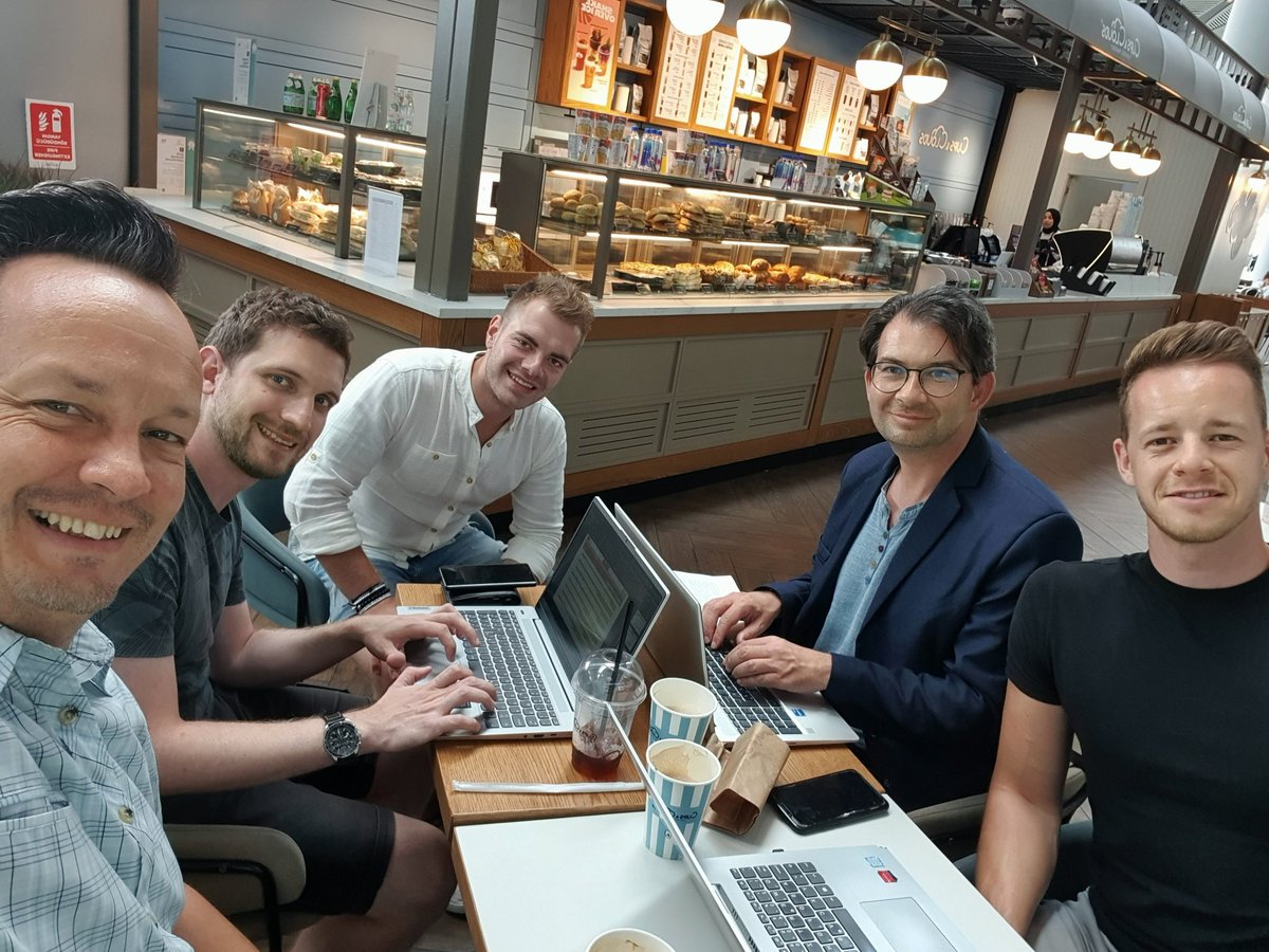Research group from <a href="/pedagoska/">UL Pedagoška fakulteta</a> waiting for plane in Istanbul to get to the <a href="/esera2023/">esera2023</a> <a href="/ESERA_org/">ESERA</a>
