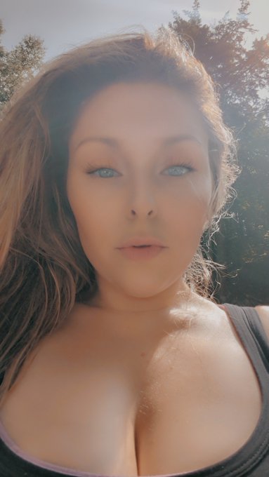 Come spend your morning with me on @arousr   Click below for FREE credits 🥰  https://t.co/XIRxtwKMyD<a class="tags" href="/tag/arousr">@arousr</a><a href="/tag/mvsales"class="tags"><span>#mvsales</span></a>