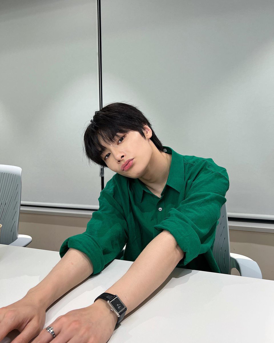 jeongin posted on instagram!

“💚”