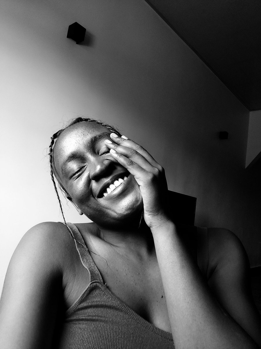 phaibooboo's tweet photo. Happy Sunday😚😚😚.
My mood for the new week 👌🏾👌🏾.
#superexcited #databender https://t.co/J8x1nlN7CN