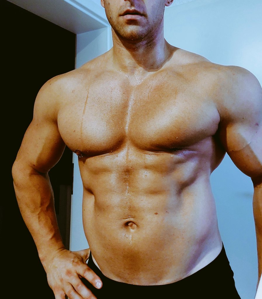 GerMuscleBoss's tweet photo. 💥🧨RTGAME ALERT💥🧨

Cum slut @drainmehard123 wants another round getting his bank account dried. 😈
Let's hit her hardly!!! 🔥🔥🔥
100€ paid
2💬 2♻️ 2❤️

20 MIN. 2 comment. https://t.co/Zsbgy3mIHx