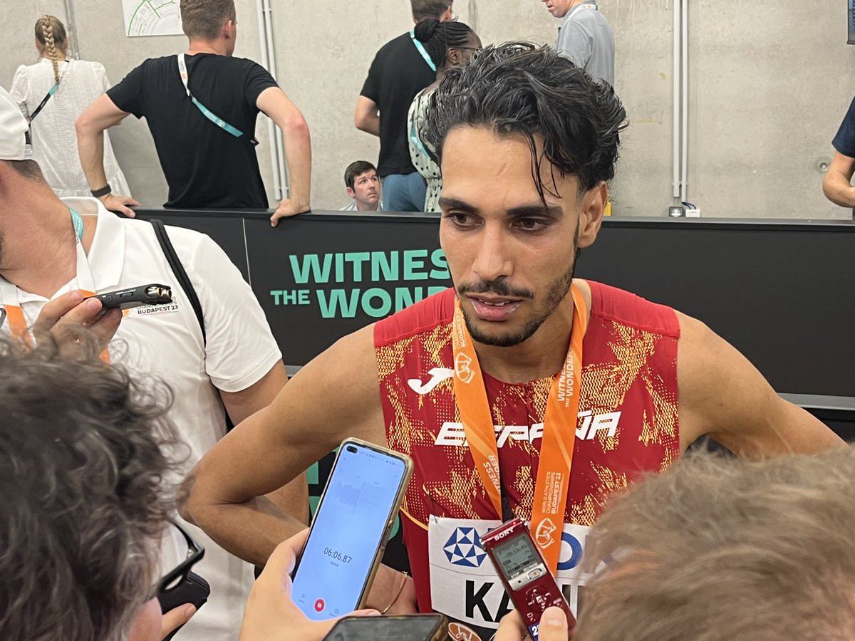 🎙️ @mo_katir: “Sé que es muy egoísta no hablar cuando las cosas salen mal, pero es que no sé qué decir”

“Si ya me cuesta hablar con mis padres, imaginad con gente que no conozco de nada”.

#CORREDOR\ #Budapest2023