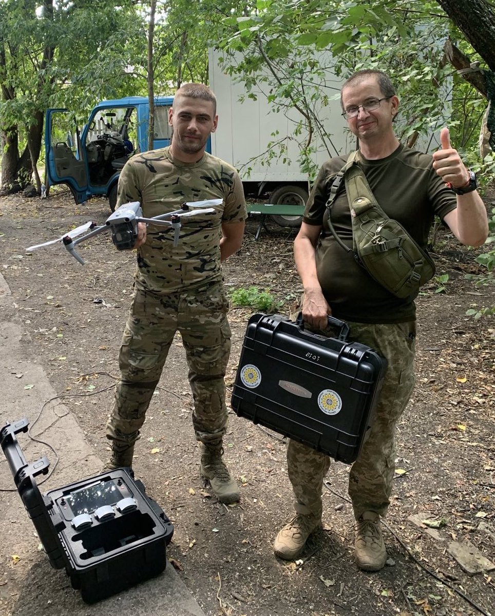 As the 82nd brigade of the UAF 🇺🇦 starts heavy engagements in the south of Ukraine near Robotyne, it is the job of the @LibertyUkraineF with your help to support them with quality thermal vision drones. Thanks to your support, we delivered 2 thermal vision drones with…