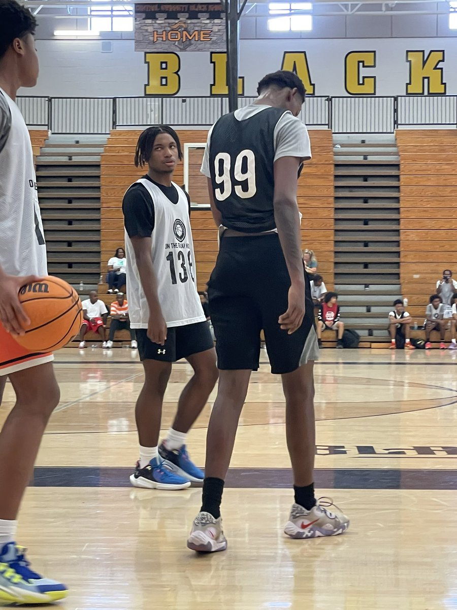 Proven Prospects (@proven_prospect) on Twitter photo 2025 6’9” Hakeem Weems (<a href="/showttimekeem/">Hakeem Weems</a>) is a name that should blowup over the next year. Weems has dominated inside and outside, getting better at attacking and finishing going downhill. 2025 6’9” Hakeem Weems (<a href="/showttimekeem/">Hakeem Weems</a>) is a name that should blowup over the next year. Weems has dominated inside and outside, getting better at attacking and finishing going downhill.