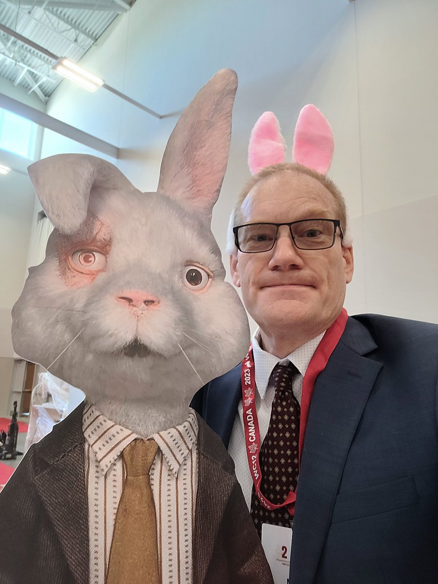 MichaelWade10's tweet photo. Hanging with Ralph @WC12Canada https://t.co/TtEOXO1mIG