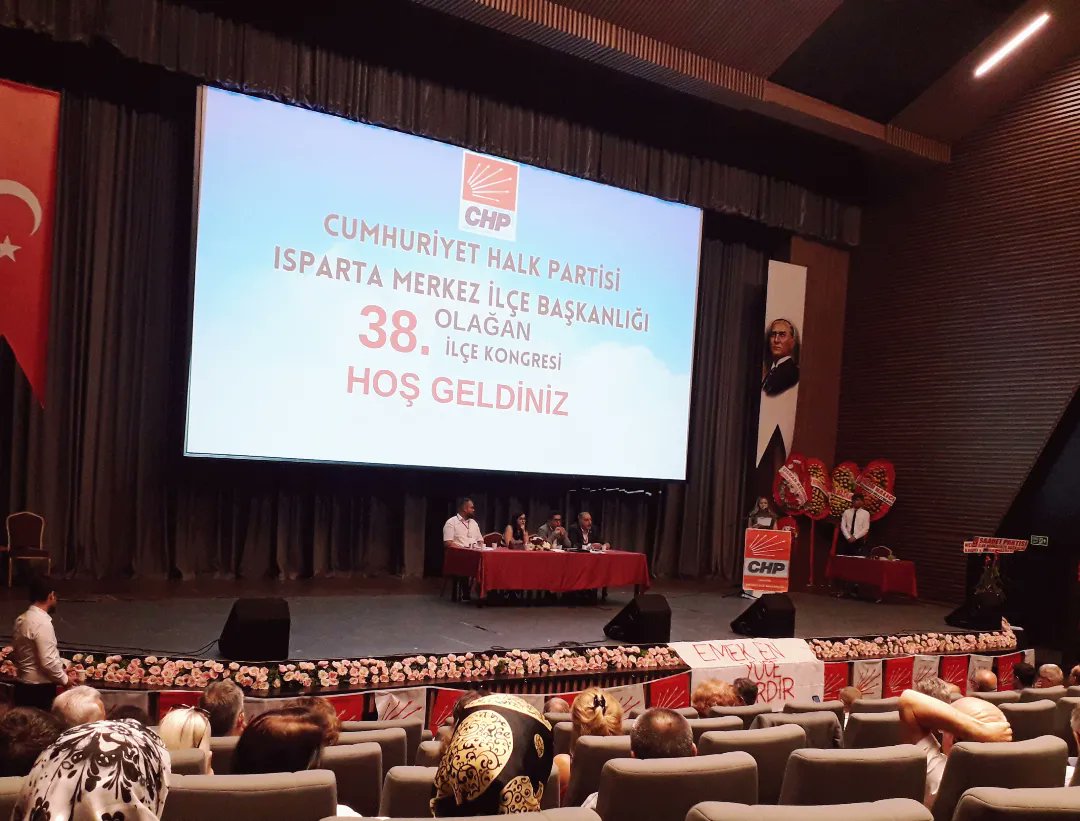 chpispartail's tweet photo. Merkez İlçe 38. Olağan Kongresini gerçekleştirdik. İlçe Başkanı seçilen Av. Birtan Özgün Takmaz ve yönetimine başarılar dileriz. Önceki dönem İlçe Başkanımız Yaşar Ali Balcı ve yönetimine özverili çalışmaları için teşekkür ederiz. https://t.co/1KPbdzHfHD