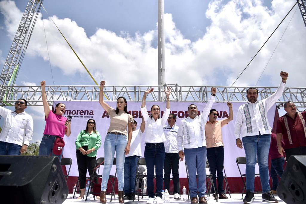 #ClaudiaGanaráEncuesta porque sabe cómo trabajar por lo que el pueblo necesita. Su entrega y pasión por México no están en duda. ¡Somos #Claudiadores !