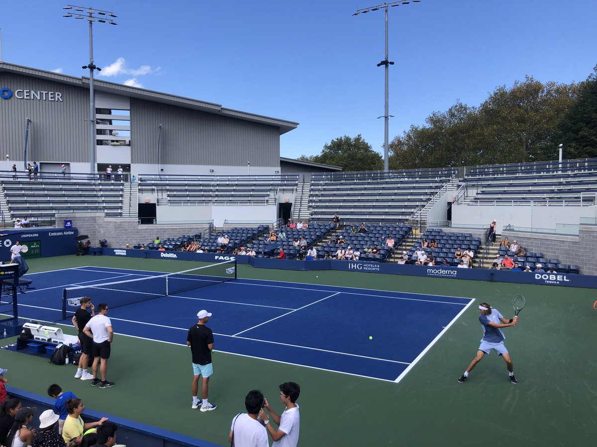 fluetticke's tweet photo. Warmspielen für die #USOpen #Zverev #dpareporter https://t.co/lsbAsG3H9u