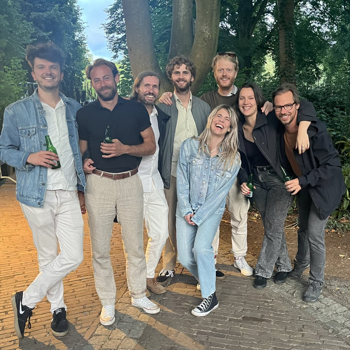 whoisBlackbird's tweet photo. Wat. Een. Weekend 🩷🩷🩷🩷🩷🩷🩷🩷 Dank je wel #Oranjerock #Katwijk en @PreuvAssen !!!!!! https://t.co/LZXTVbO1Q6