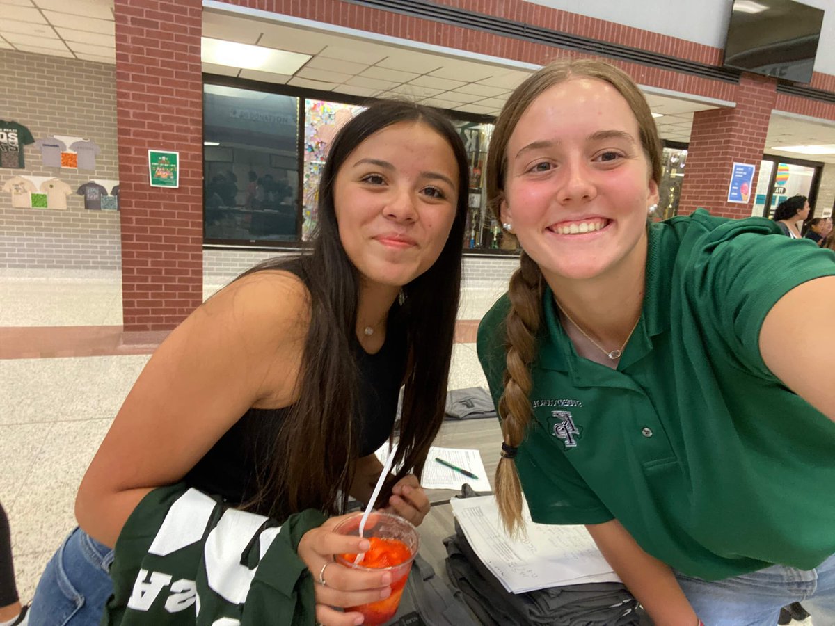 Kingwood Park Softball tweet media