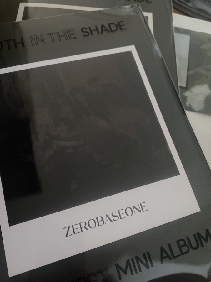 ‼️ FREE ALBUM ‼️
(30) ZEROBASEONE zb1 YOUTH IN THE SHADE UNSEALED ALBUMS 

₱700 KR SF only
✓ only kr to kr
✓ gcash/paypal (f&amp;f)

PAYO
💌 MINE OR DM
📍READ TERMS &amp; CONDITION (pinned post)