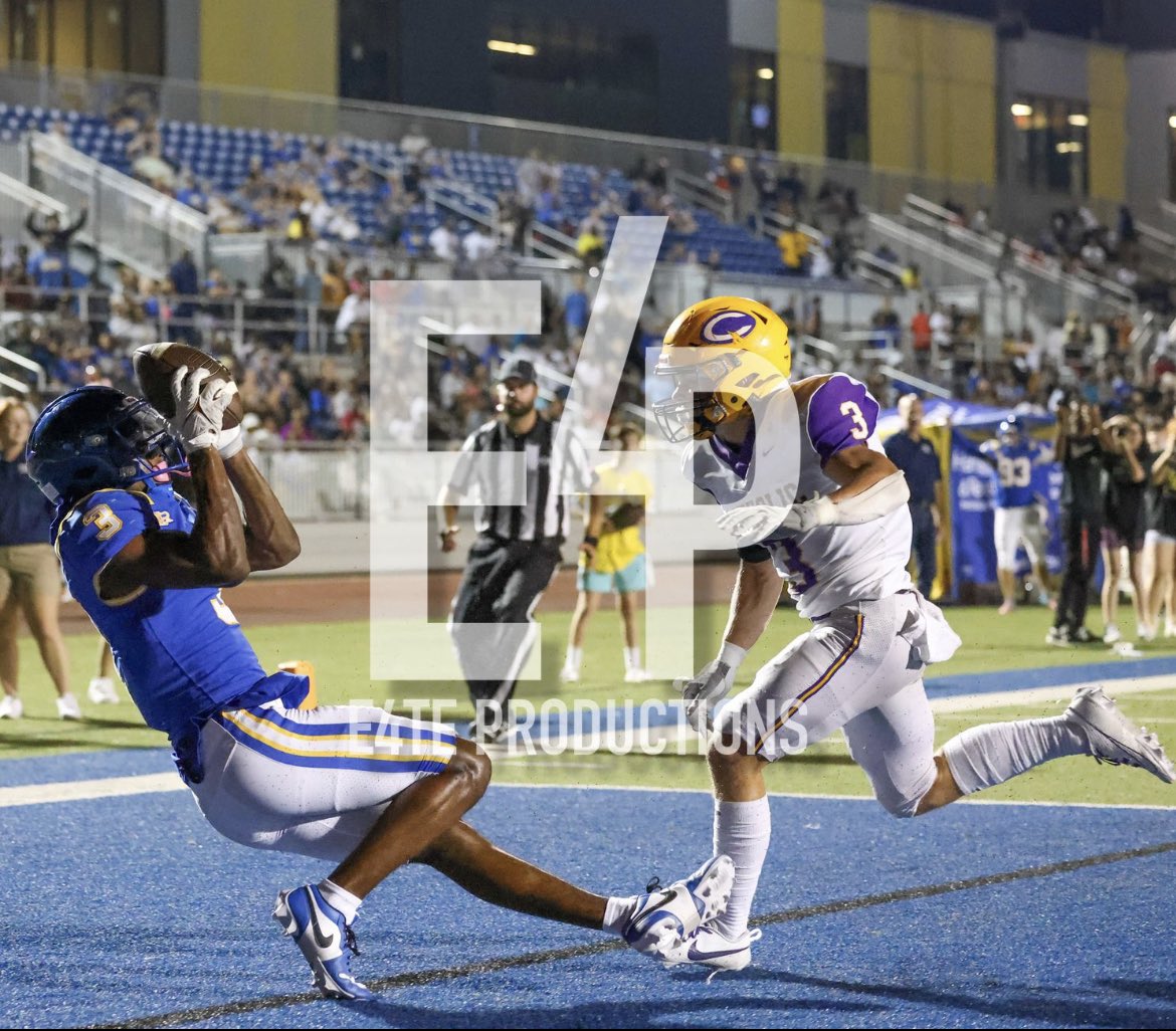 hudl.com/v/2LSR2M
highlights frm friday 11 catches 170 yards and 1 td‼️ <a href="/NLRFB/">Charging Wildcat Football</a> <a href="/PrepRedzoneAR/">Prep Redzone Arkansas</a> <a href="/ArRecruitingGuy/">Richard Davenport</a> <a href="/TrueBuzzFB/">True Buzz Athletics</a>