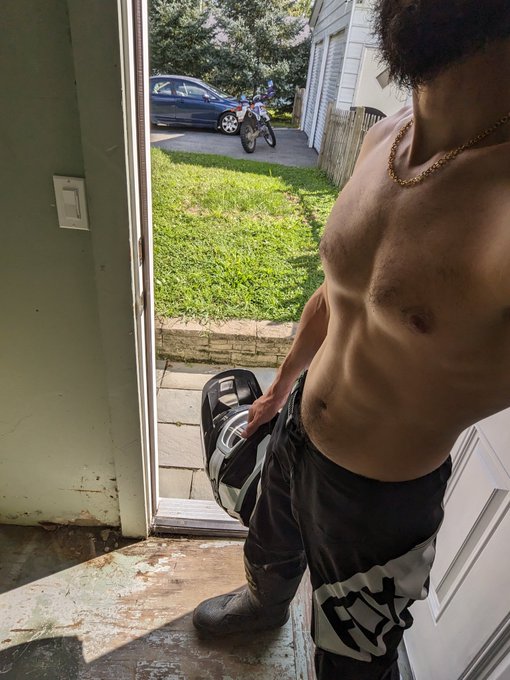 Sunday sweaty and muddy ride https://t.co/Tr0mNKy48r<a href="/tag/instincts"class="tags"><span>#instincts</span></a>