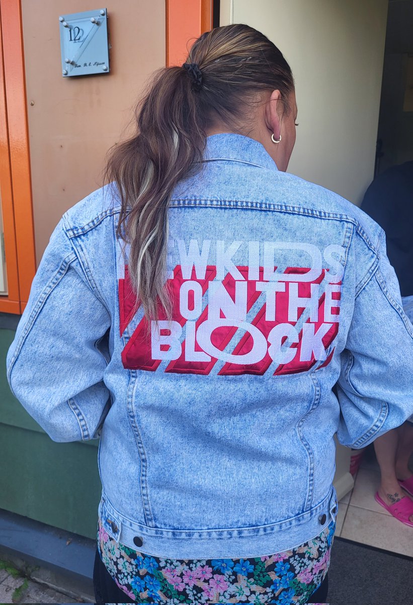 DutchBlockhead's tweet image. It's a blockhead thing, you wouldn't understand.. 🫶😍♾️🤖❤️ @NKOTB @DonnieWahlberg 
#Dutchess #DutchBlockhead