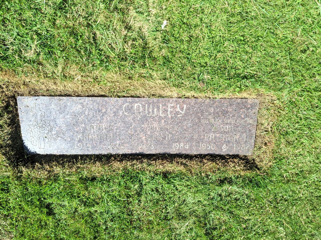 RickyAppleseed's tweet photo. I finally got to the cemetery 🪦 to "visit" Patrick Cowley and his parents. I cleaned up the sinking, faded stone. #Malebox #HisMusicShallLiveOn https://t.co/1Vo6JSwlZL