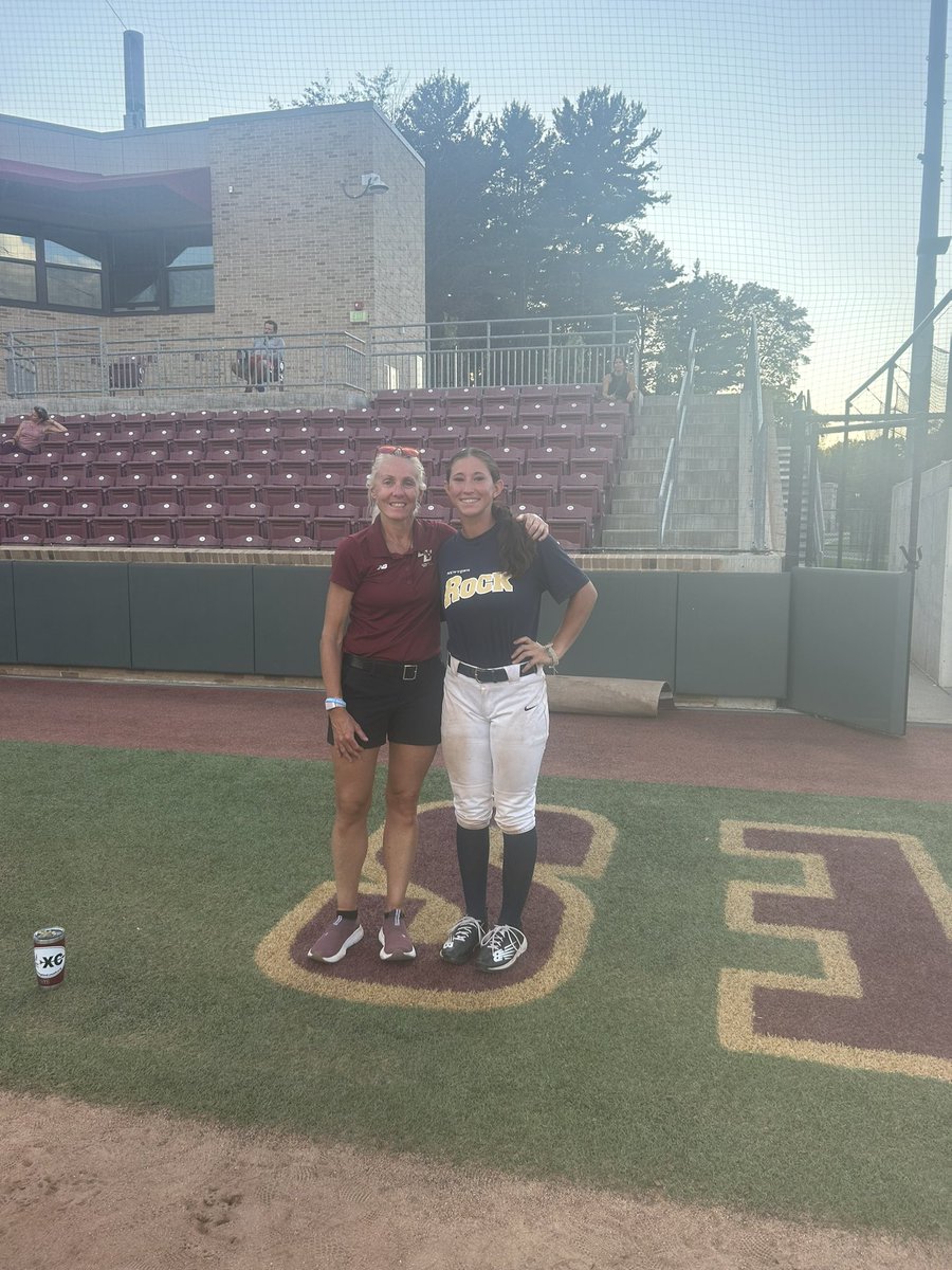 sadiraf2025's tweet photo. HUGE thanks to @BC_Softball for the most incredible camp! So many amazing drills lead by a bunch of great coaches from all over the northeast. Had a great time! 🦅 #forboston 
@GoldGarvey @CompleteGame @CoachTimHoman @CoachKvilhaug https://t.co/vXfd8G9y1E