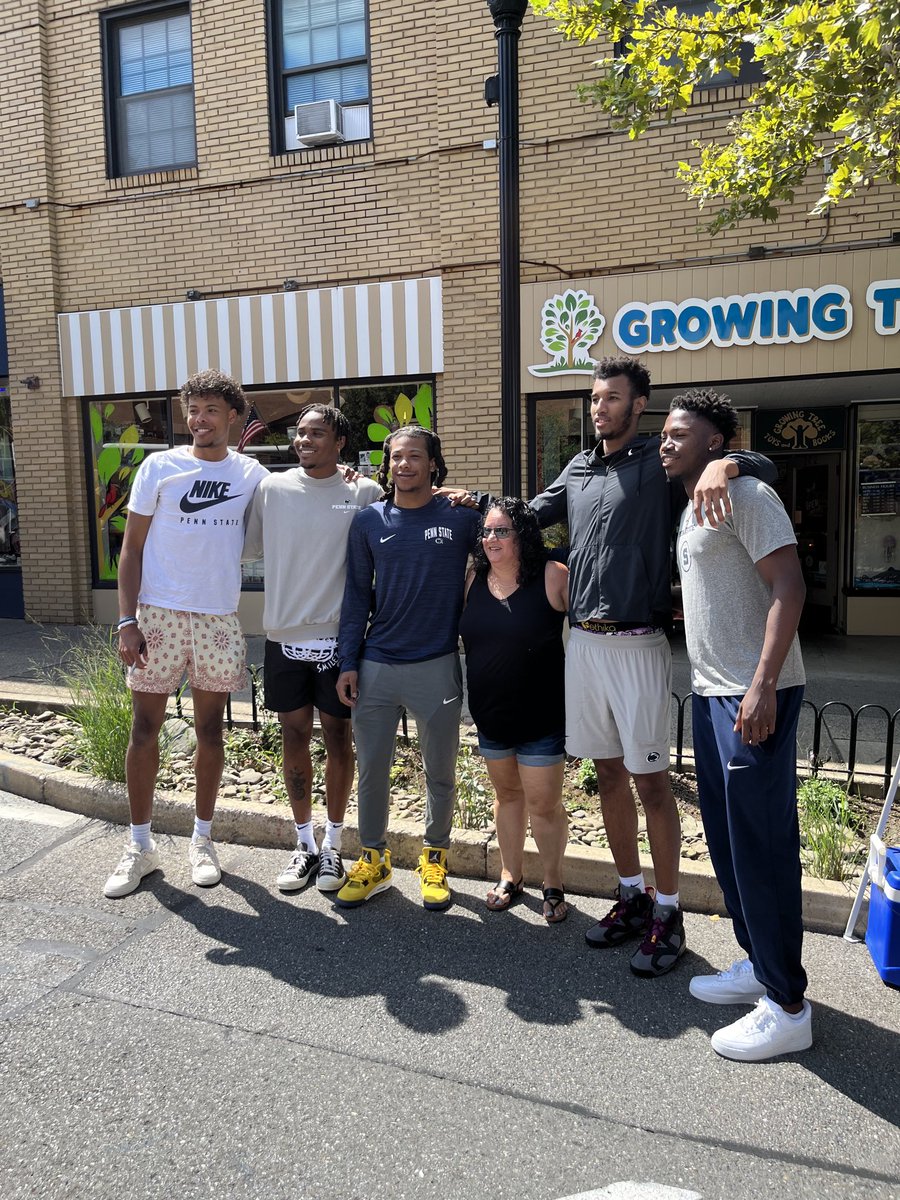 thegoatz24 (@zhicks1231) on Twitter photo 
Thank you <a href="/HTICentreCounty/">Housing Transitions</a> for having us at the Food Truck Rally and Thanks <a href="/happyvalleyutd/">Happy Valley United</a> for allowing me and my teammates to support great causes. 
Thank you <a href="/HTICentreCounty/">Housing Transitions</a> for having us at the Food Truck Rally and Thanks <a href="/happyvalleyutd/">Happy Valley United</a> for allowing me and my teammates to support great causes.