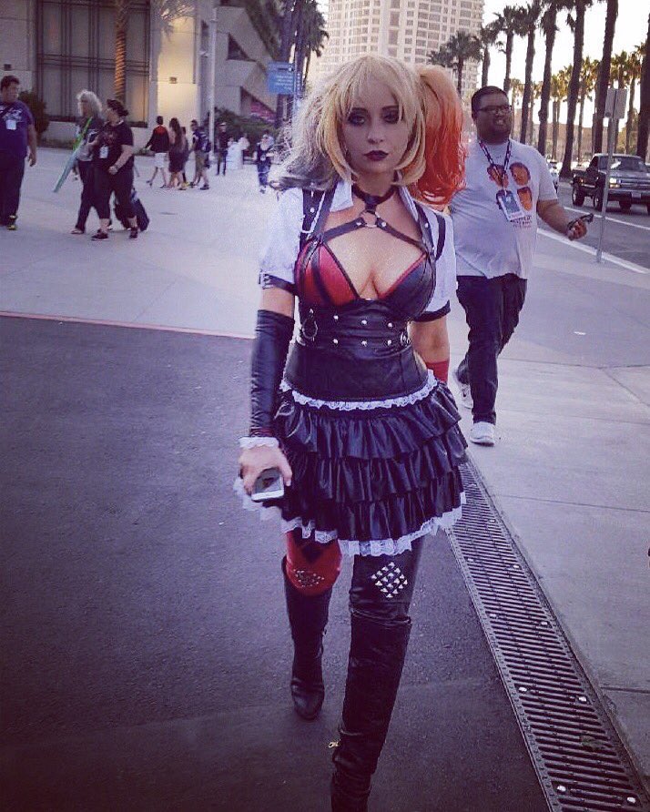 tara strong tweet media