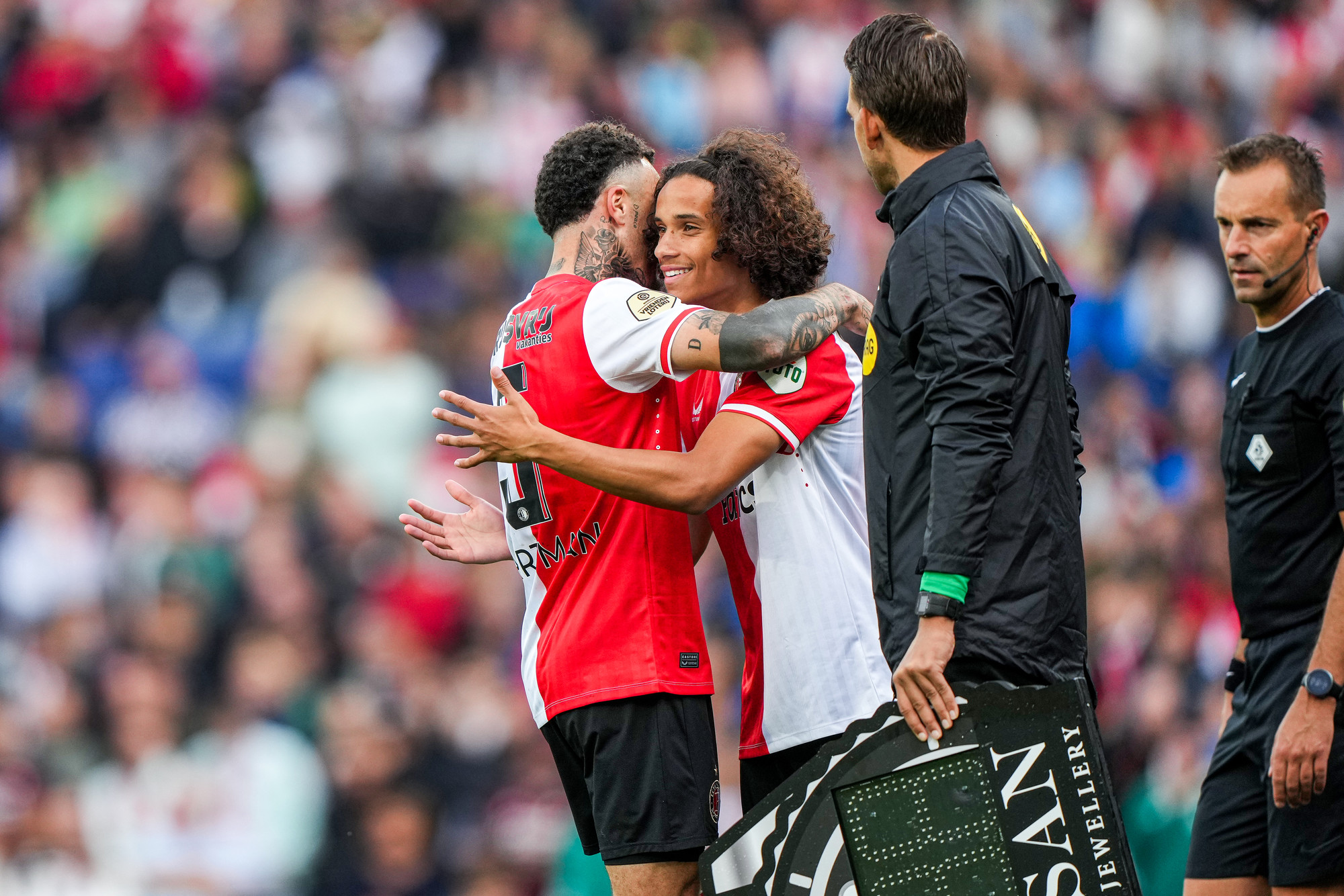 F4jAEzRWUAA29fV?format=jpg&name=large