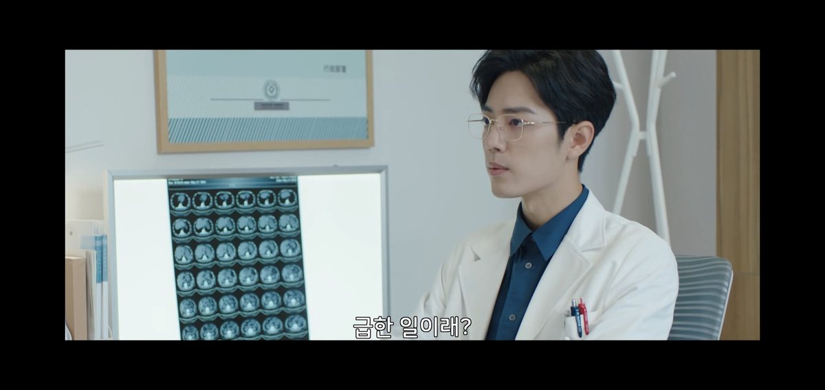 yangchu_909's tweet photo. 급한 일 있다는 사람이 가방을 놓고 감.. 말이 돼? https://t.co/tpk2AFeBdu