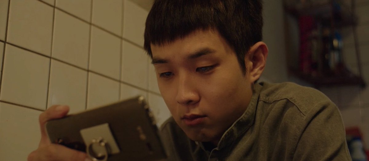 wooshikfiles's tweet photo. his job is cinema https://t.co/wsxmFaoyx1