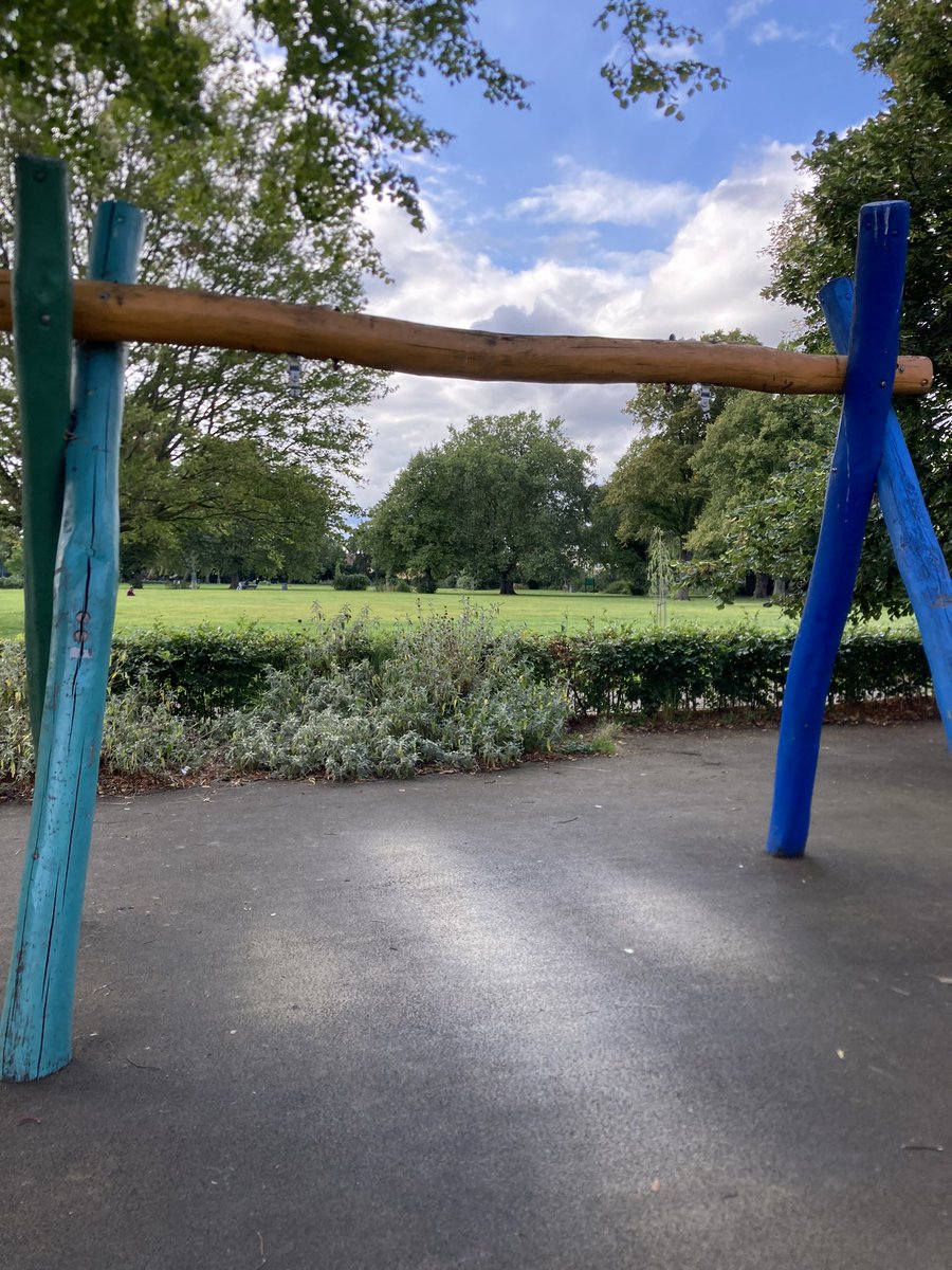 Hi <a href="/LBHF/">H&F Council</a> - what’s happened to the swing at Wormholt Park please? No sign either…
