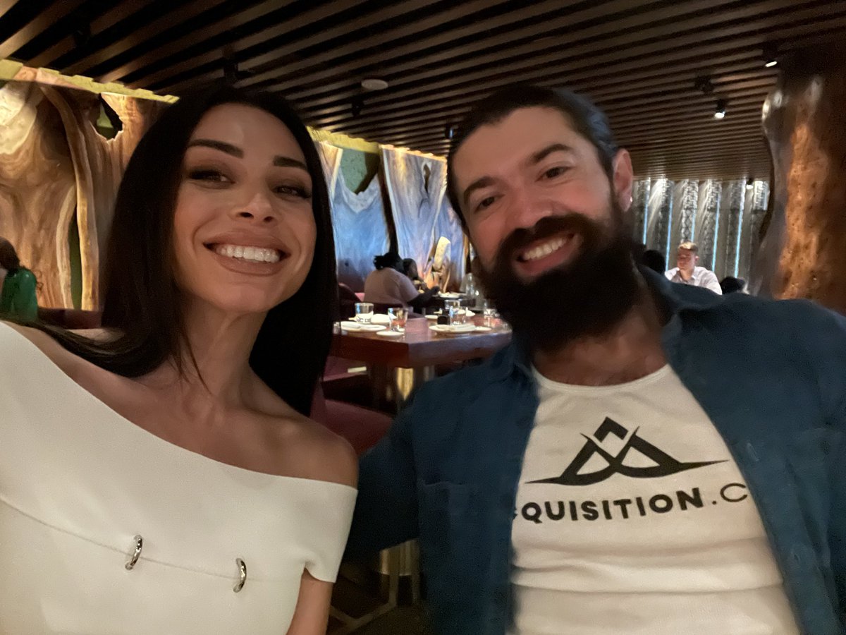 Leila Hormozi tweet media