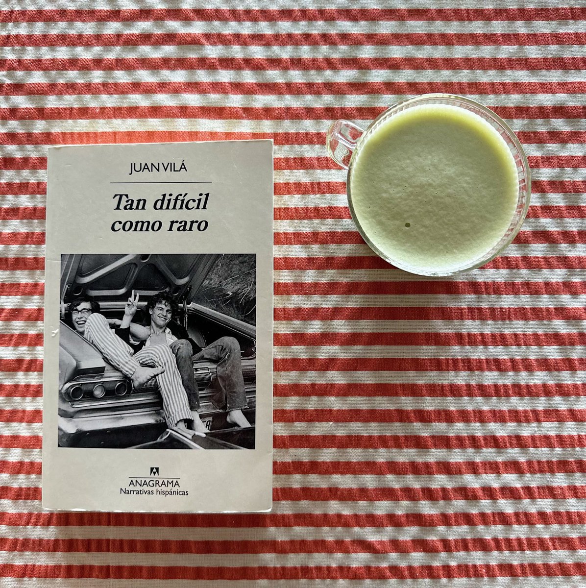 Emma_EG8's tweet photo. «El arte es una gran forma de vengarse del mundo. El arte y la risa. El arte, la risa y el vino. Quizá es que la vida no tenga sentido si no implica, al menos, esa pequeña venganza. Tampoco olvidemos el sol. Y la posibilidad de ser amables». https://t.co/zHExc0pPiH