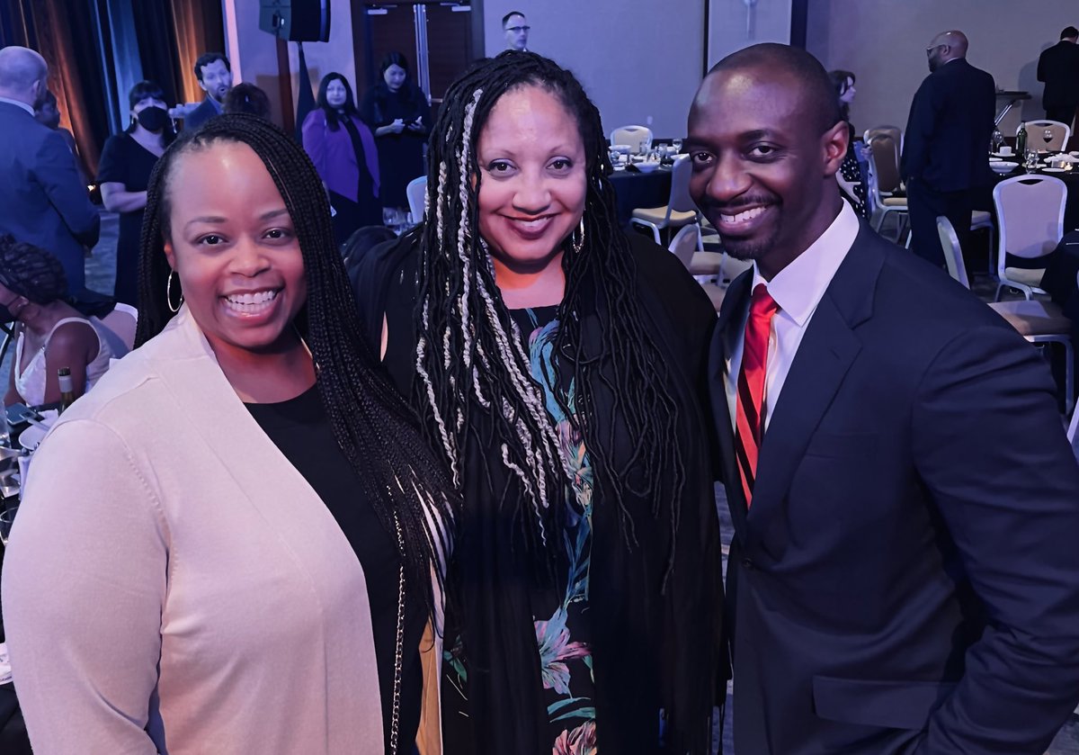 Enjoying a fantastic #ONA23 Convention in Philly with some of my favorite people… @LaSharah @skyphoto @IrvWashington3 #WelcomeLaSharah ⭐️