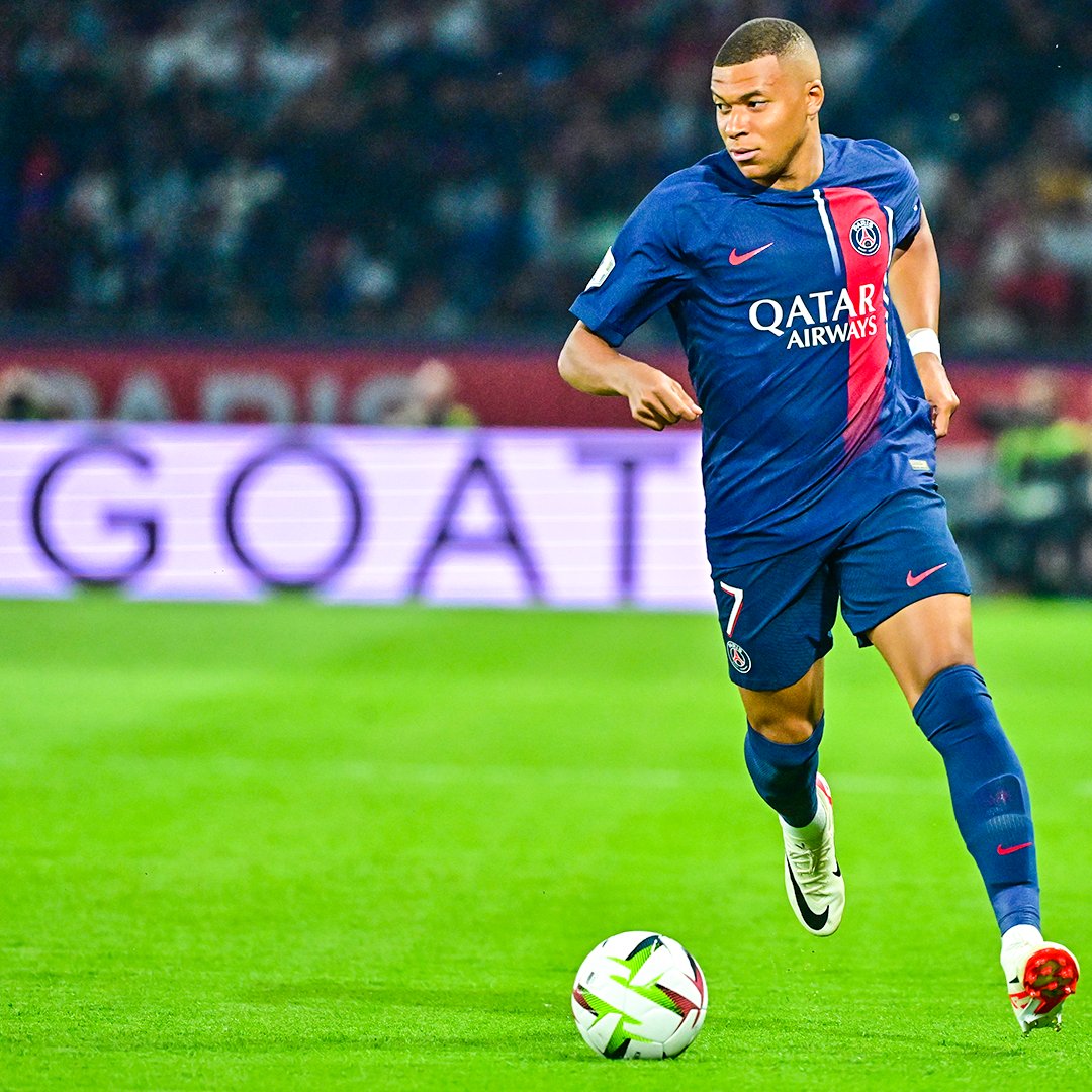 brfootball's tweet photo. Kylian Mbappé has been involved in 400 (!) goals for club and country. 

He's 24 🌪 https://t.co/pUPattb0mF