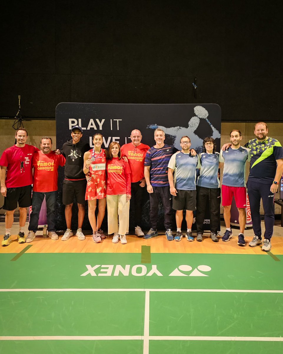 CarolinaMarin's tweet image. SUBCAMPEONA DEL MUNDO 🥈

Hoy no era mi día, pero no me conformo. Orgullosa de mí y de mi equipo por el trabajo que estamos haciendo. Hemos vuelto y vamos a seguir dando guerra.

Gracias a todos por el apoyo ❤️

#PuedoPorquePiensoQuePuedo