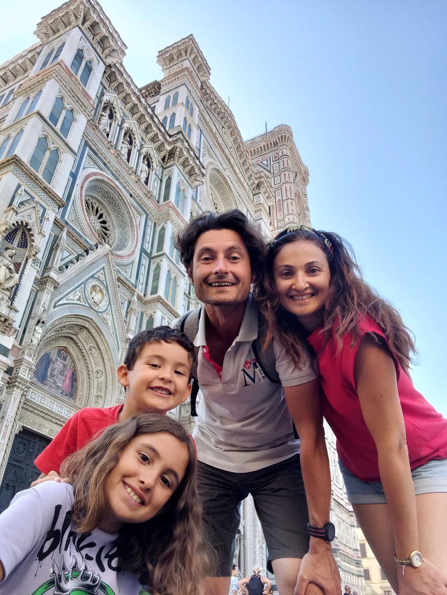vitospedale's tweet photo. #vitospedale #devisapernedipiù #famiglia #family #sorriso #cielo #Firenze #colori https://t.co/5stEJTSLUJ