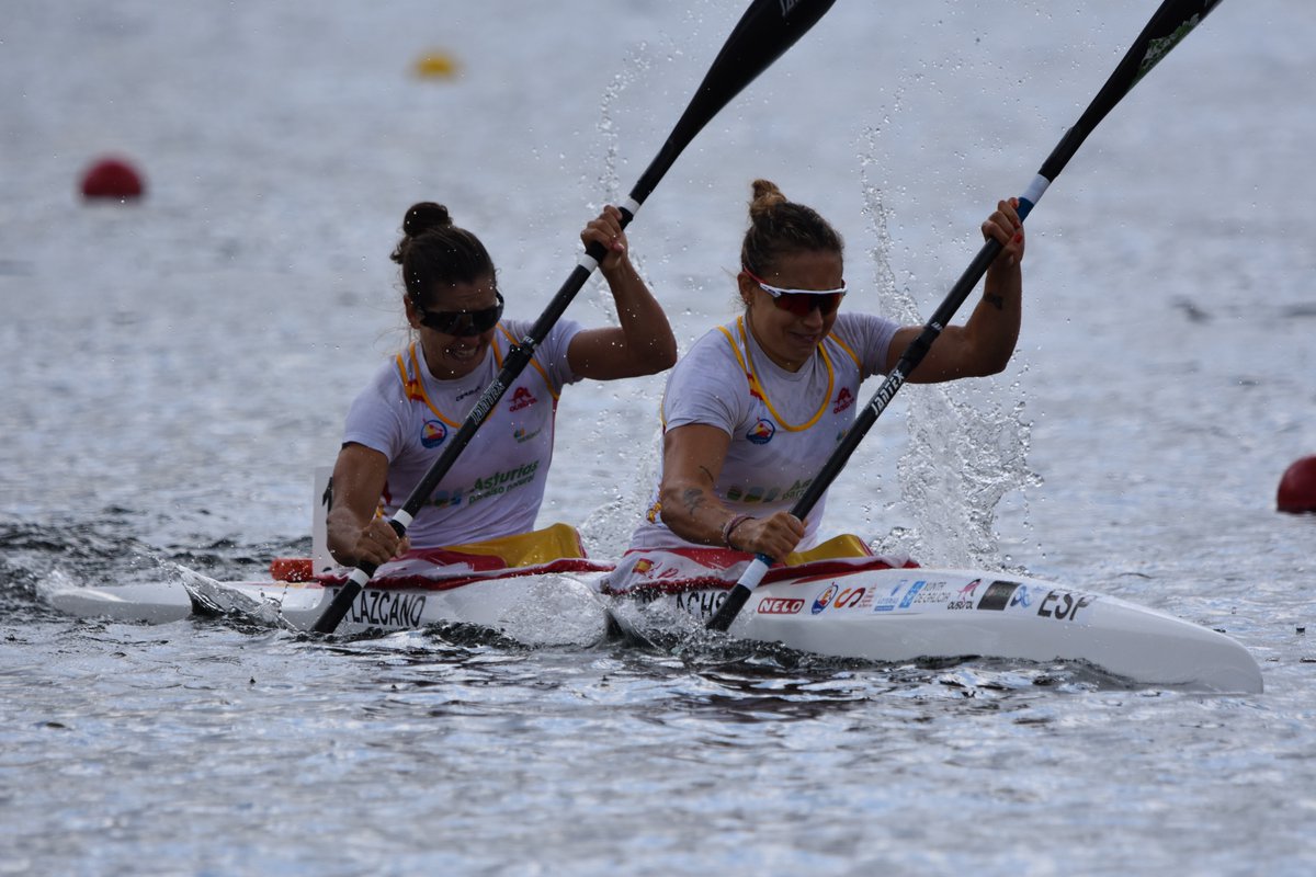 BAT Basque Team (@batbasqueteam) on Twitter photo #PiragüismoSprint <a href="/begolazcano/">Begoña Lazcano</a> ha terminado séptima junto a Laia Pelachs la final del K2-500 metros del Mundial de Duisburgo. Las seis primeras conseguían directamente la plaza para los Juegos, pero han rendido a gran nivel. ¡Felicidades por el trabajo, chicas!
📸 <a href="/RFEPiraguismo/">PiragüismoEspaña</a> #PiragüismoSprint <a href="/begolazcano/">Begoña Lazcano</a> ha terminado séptima junto a Laia Pelachs la final del K2-500 metros del Mundial de Duisburgo. Las seis primeras conseguían directamente la plaza para los Juegos, pero han rendido a gran nivel. ¡Felicidades por el trabajo, chicas!
📸 <a href="/RFEPiraguismo/">PiragüismoEspaña</a>