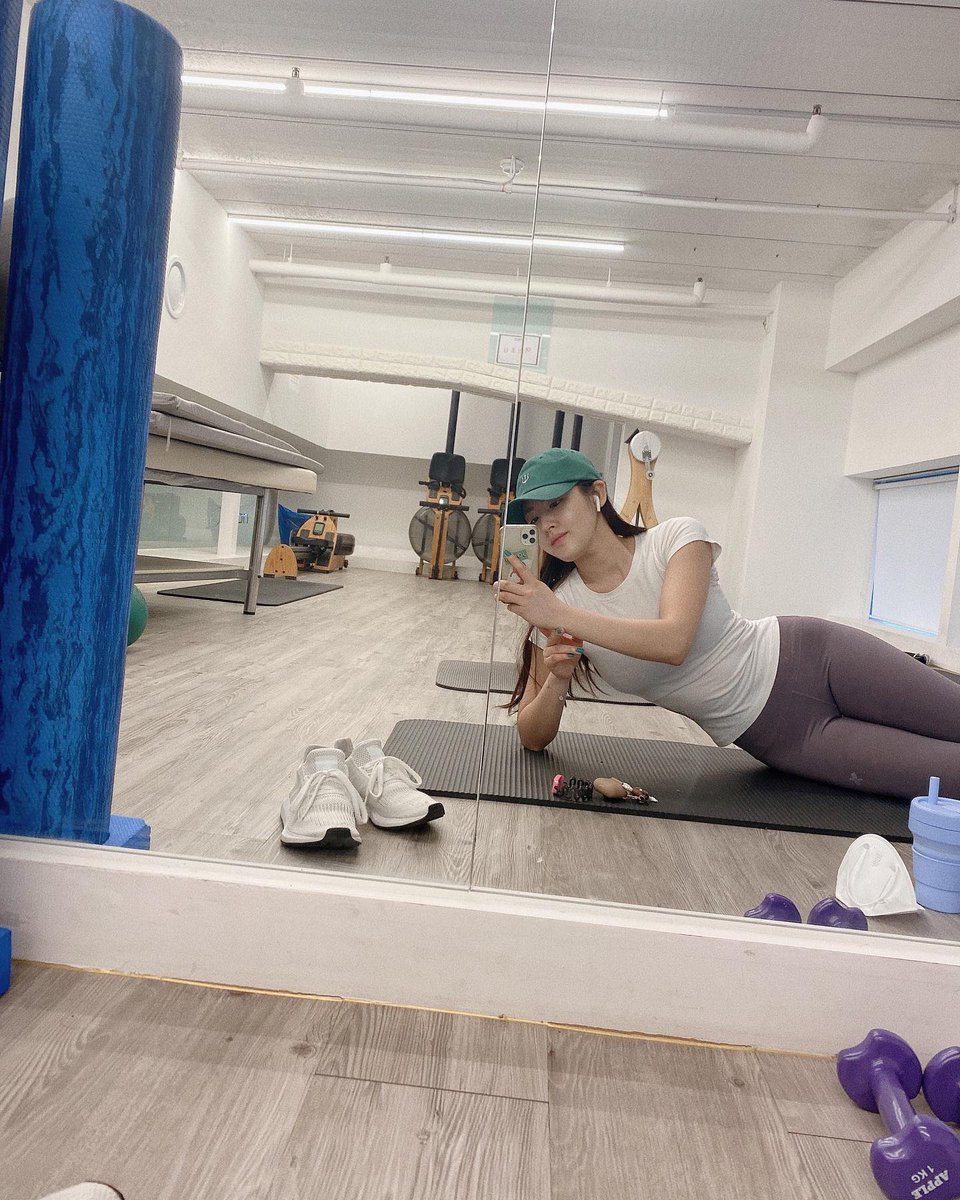 jeanne1096's tweet image. Today I do daily routine for my fitness . For my healthy life and healthy body and want to be fresh and active forever !!#gym #fitnessgirl #spendtime