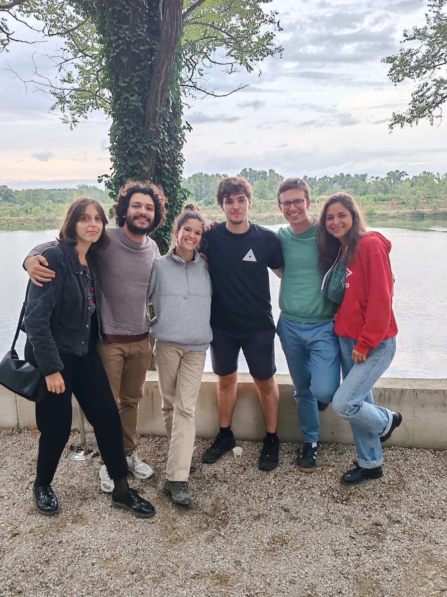 LeoRosell_'s tweet photo. Des #Amfis2023 bien remplis.

Merci encore à Agathe Roby d'avoir animé cette table-ronde de l'Institut La Boétie sur les leçons stratégiques du passé avec @Ludivine_Bantig, et à l'équipe du Vent Se Lève d'avoir répondu présente pour tenir le stand ! https://t.co/86Vy8U9Izi