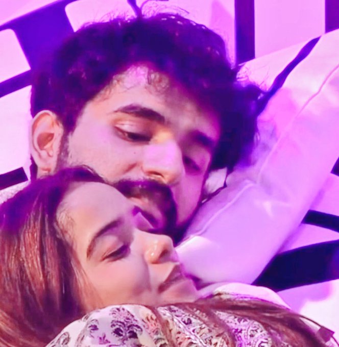 Opinion___SR's tweet photo. Let's settle this one ! 
Your favorite bond from Bigg Boss OTT 2 :- 

Retweet : #Abhisha 
Like : #Abhiya

MANIFESTING ABHIYA IN BB17 
#Abhiya

#abhiya #Abhisha #AbhishaFam #JawanTrailer #ManishaRani #JiyaShankar𓃵 #AbhishekMalhan  #AbhiYa https://t.co/s2VlpCWElf