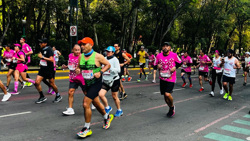 MVSNoticias's tweet photo. 🏃‍♀️🏃🏃‍♂️ Así se vivió este domingo el Maratón de la Ciudad de México Telcel.

👉 Más información: https://t.co/T7u8vRZuwQ
