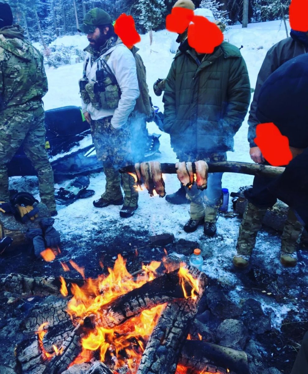 GenDischarge's tweet image. 24th STS operators cooking some bacon on a fire during a training exercise in Montana. #airforce #afspecwar #jsoc #24thsts
