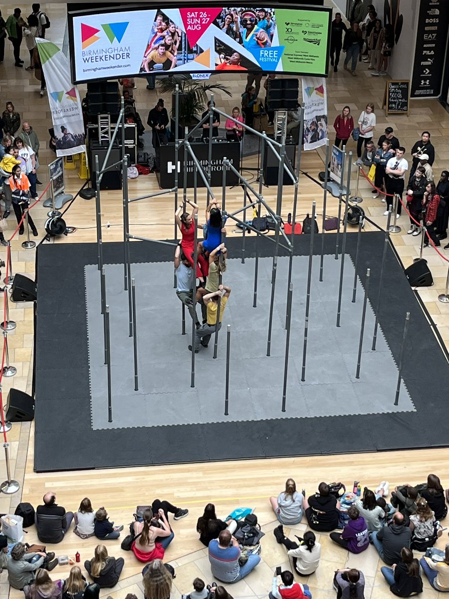 TeaTenacity's tweet photo. Brilliant Weekender Festival @brumhippodrome So many great events/acts. Particularly loved the YP’s curtain raiser for @MotionhouseDT and their performance ‘Wild’ too. So important to take high quality performances to the community https://t.co/OfQJyL3rYr