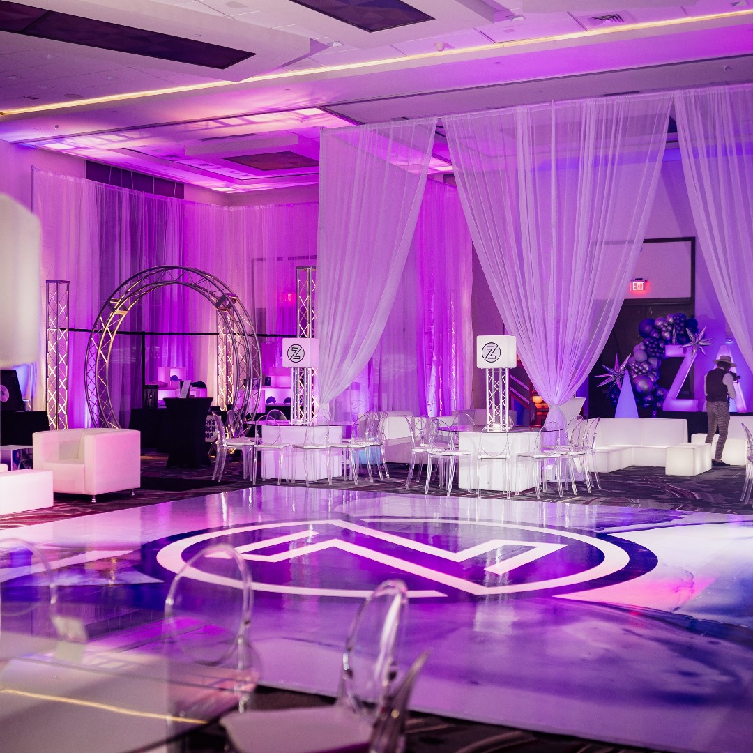 Light up the dance floor! For wedding inquriries, call (941) 316-0808 x133

Kingsley Event Consulting: kingsleyeventconsulting.com
Photographer: Katelyn Prisco Photography
Décor: Weberscenic weberscenicproductions.com