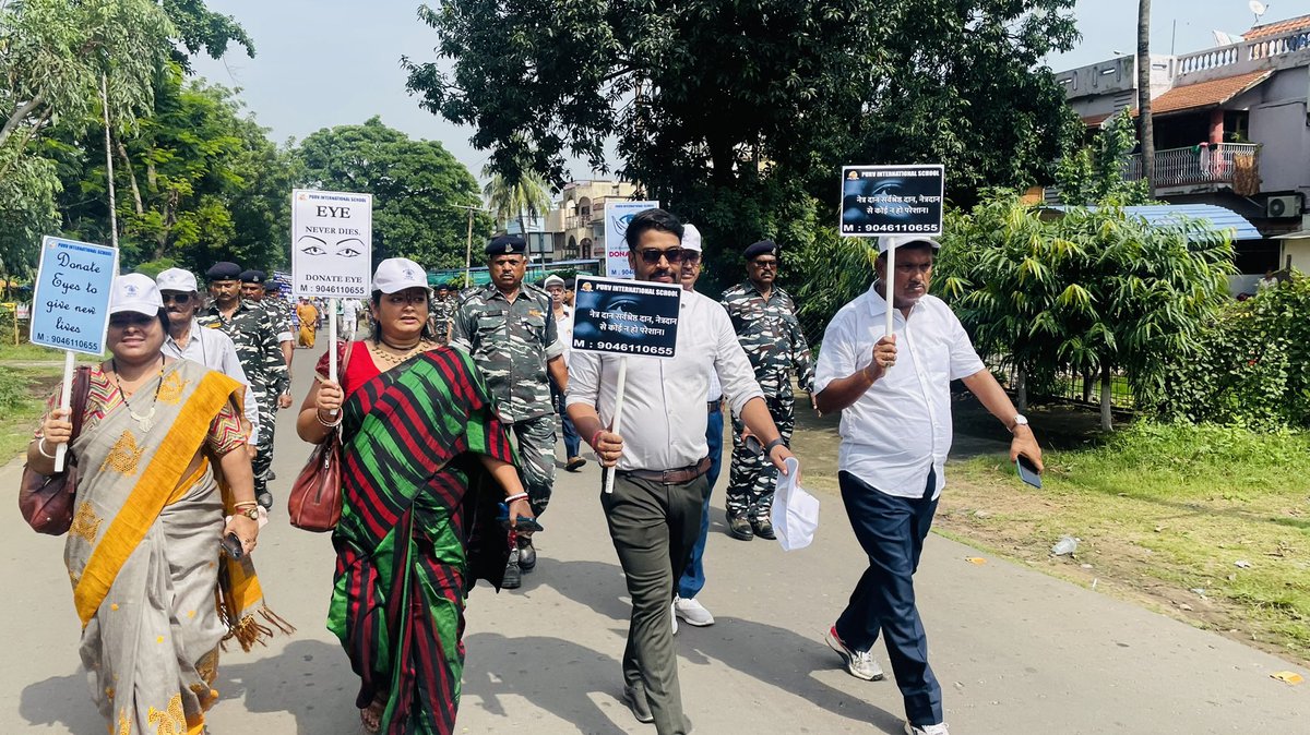 Rtr_saheb's tweet photo. “”ALOKYATRA”” Program organised by DURGAPUR BLIND RELIEF SOCIETY AND OPHTHALMOLOGICAL SOCIETY OF WEST BENGAL 
HONOURABLE PRESENCE: SOURAV CHATTERJEE , SDM DURGAPUR,
@BiswanatParial , Ex MLA , Durgapur Paschim https://t.co/Rj4bQnMkCz