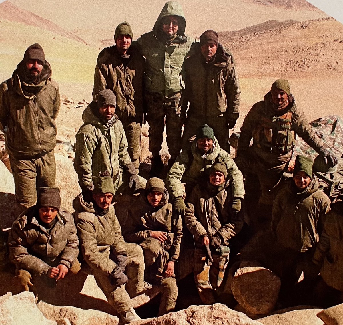 manishindiatv's tweet photo. Indian Army Soldiers at #Mukhpari top of #LAC, #Ladakh. Height approx 18300 ft. After face-off #IndianArmy deployed at all heights. https://t.co/Nhfo03zylc