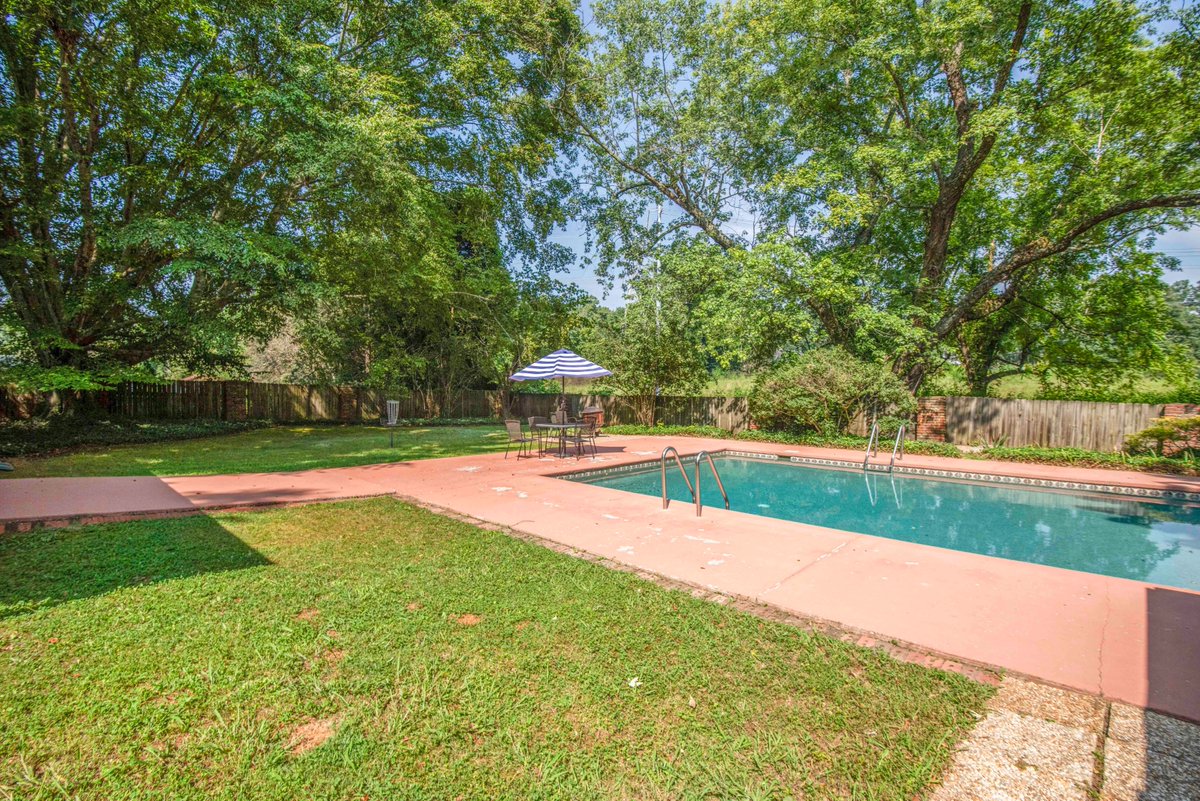 TerriLKerr's tweet photo. Open House Sunday!  August 27th!  2-4 https://t.co/cf7PM9mYkM https://t.co/zUiGmOQsQg