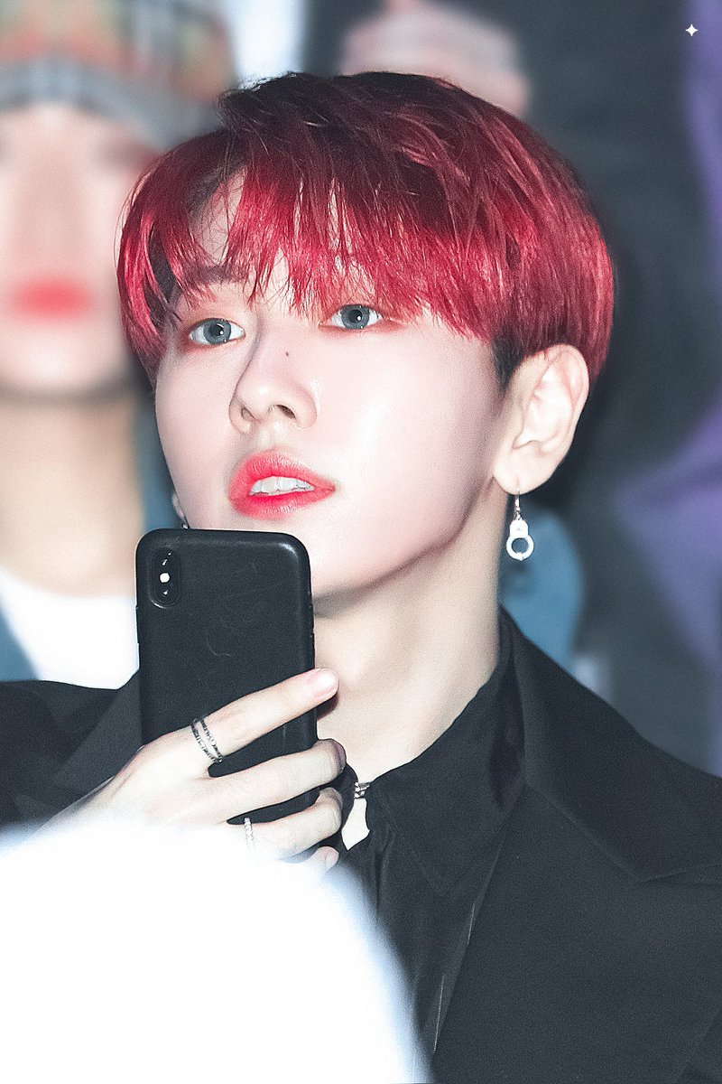 G_DA1015's tweet photo. #이태그를_보는즉시_갤러리에서_빨간색들을_꺼낸다 https://t.co/XoZ2NWc6zC